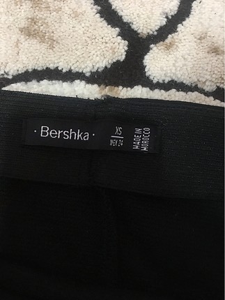 xs Beden Bershka düz siyah mini etek