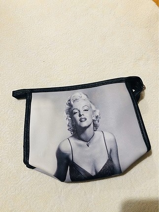 Marilyn Monroe Makyaj Çantası