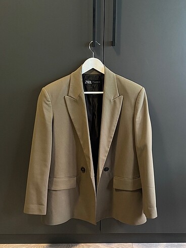 Zara Haki Blazer