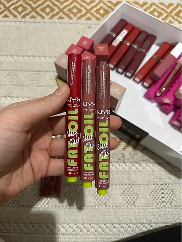 Nyx fat oil dudak kalemi ruju