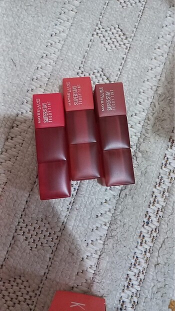 Maybelline Superstey teddy tint