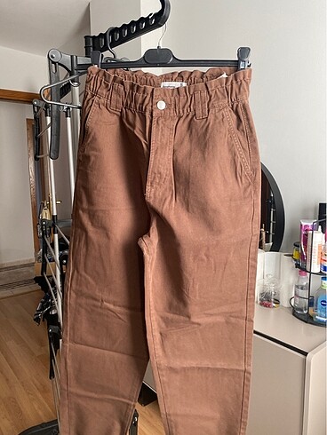 Stradivarius kahve rengi yüksek bel Mom jean