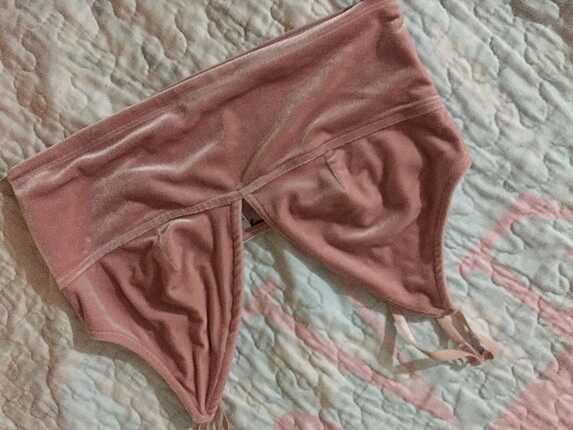 Kadife Bralet