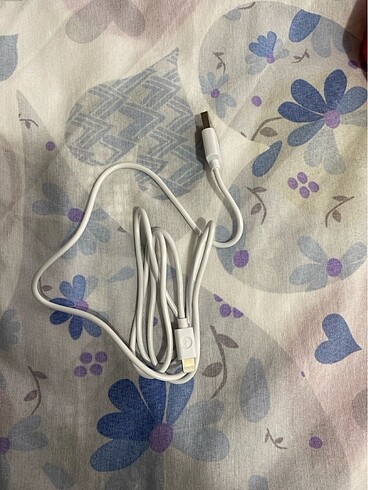 İPhone şarj kablosu