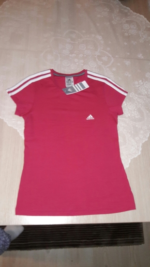 adidas tsort