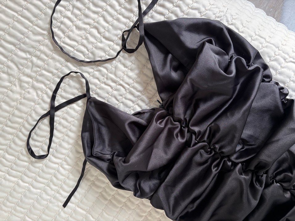 Mini v yaka elbise - Görsel 3