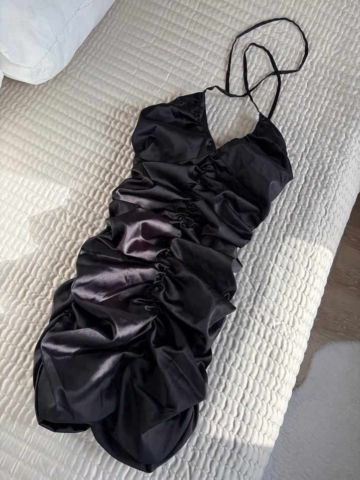 Mini v yaka elbise - Görsel 4