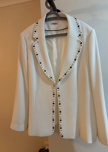 İnci İşlemeli Beyaz Kadın Blazer Ceket