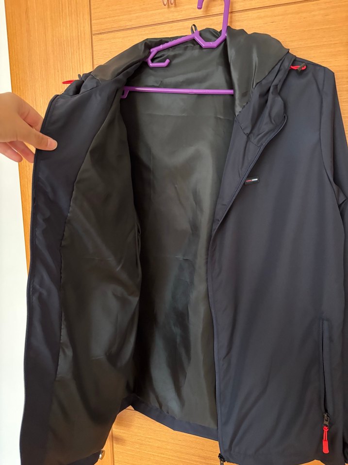 Unisex Lacivert Kapüşonlu Yağmurluk - Görsel 4