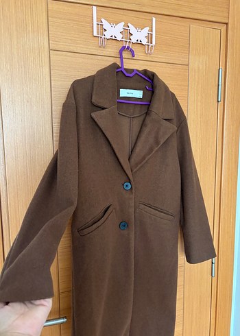 Kahverengi Düğmeli Kadın Kaban - Görsel 3