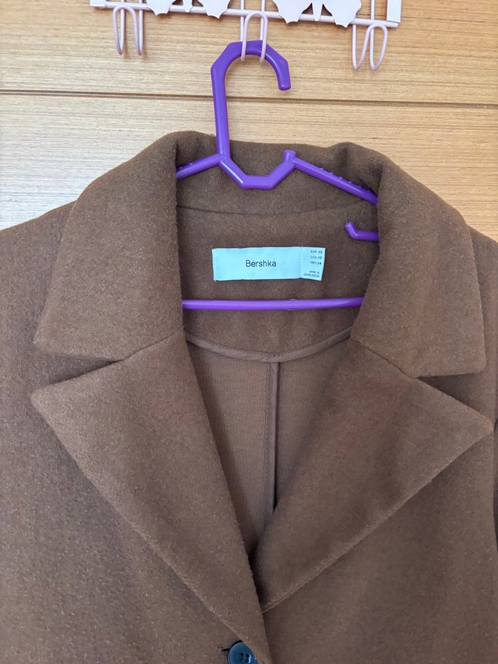 Kahverengi Düğmeli Kadın Kaban - Görsel 2