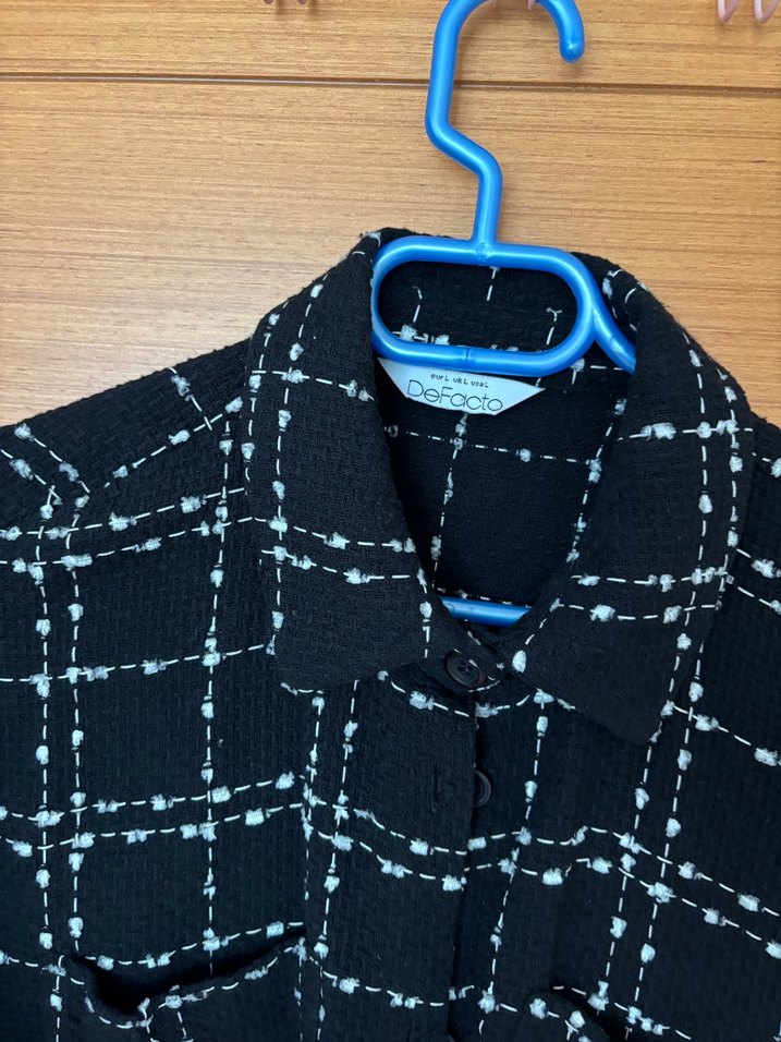 Düğmeli Siyah Kadın Gömlek - Görsel 3