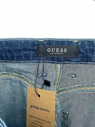 29 Beden mavi Renk Guess Jean / Kot %70 İndirimli.