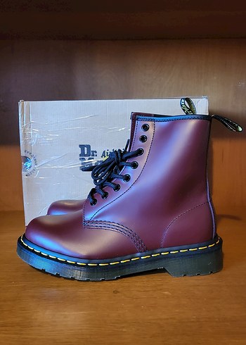 Dr. Martens Dr. Martens 1460 Cherry Red