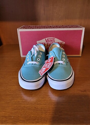 37 Beden Vans Authentic