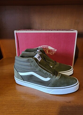 Vans Ward Hi