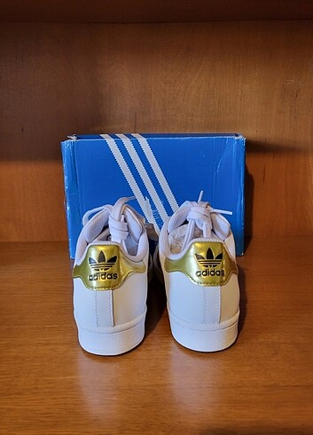 38 Beden beyaz Renk Adidas Superstar