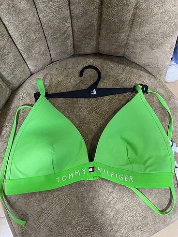 Tommy hilfiger bikini üstü