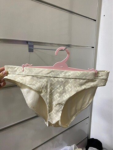 Tommy hilfiger bikini altı