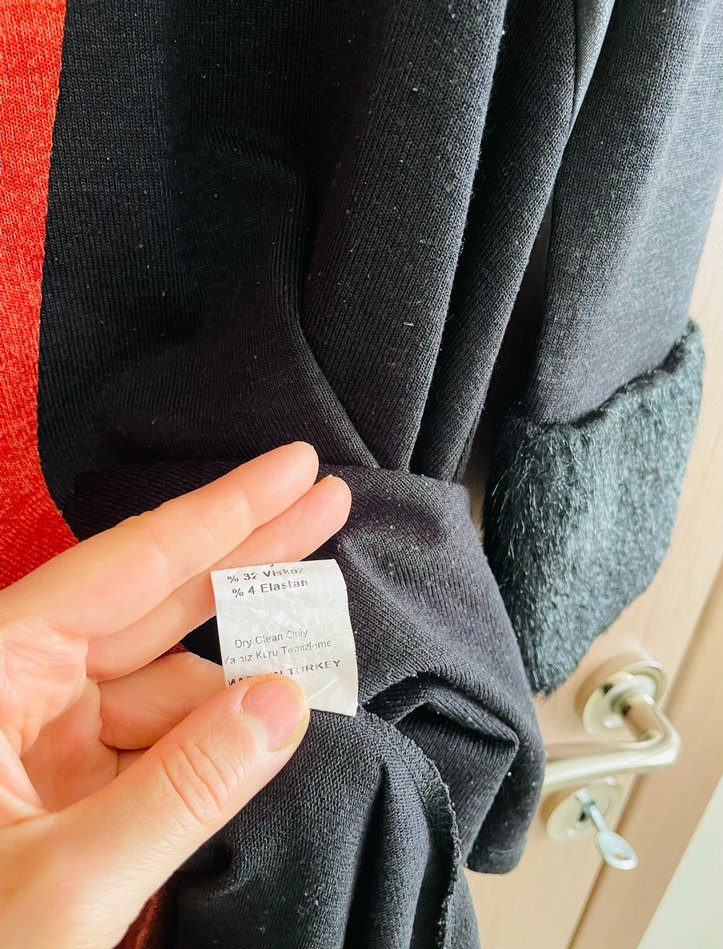 Kırmızı Siyah Desenli Kürklü Hamile Kabanı - Görsel 4