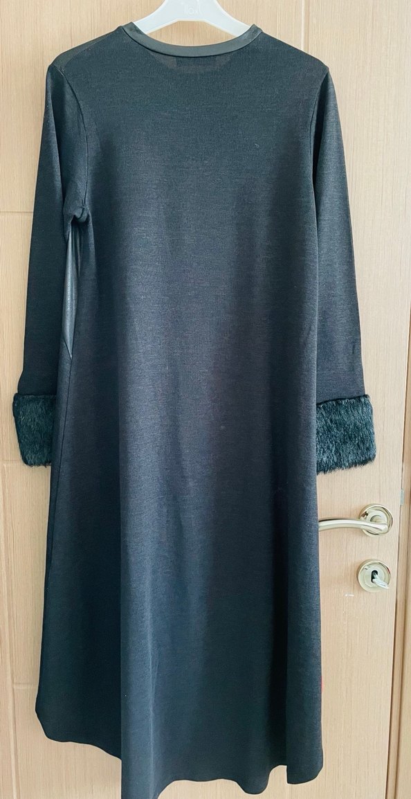 Kırmızı Siyah Desenli Kürklü Hamile Kabanı - Görsel 2