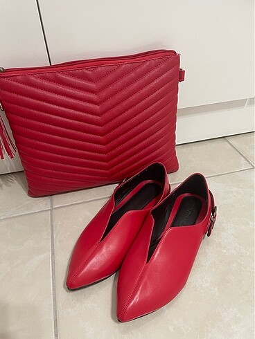 KIRMIZI RENK KEMERLİ BABET - Görsel 6