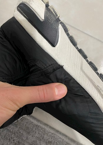 Fermuarlı Siyah Kadın Bot - Görsel 5