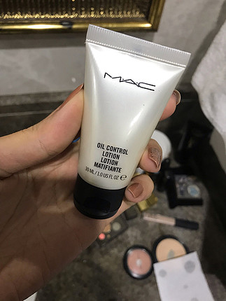 Mac oil control lotion