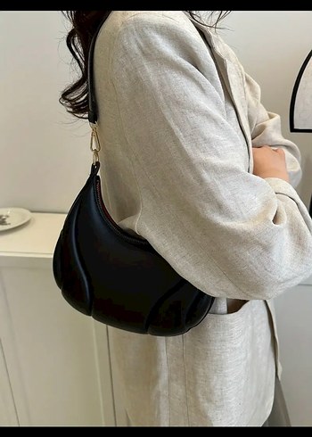 Siyah Deri Tokalı Kadın Çanta - Görsel 3