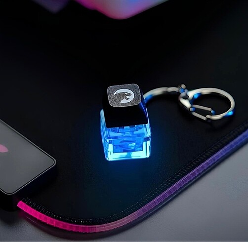 Gamepower Switch Tuş Takımlı RGB Anahtarlık
