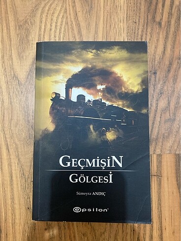 Kitap Geçmişin Gölgesi