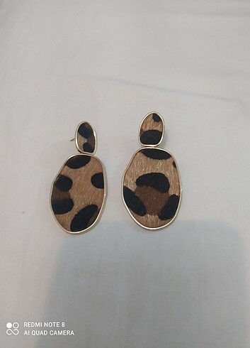 Leopar desenli küpe 