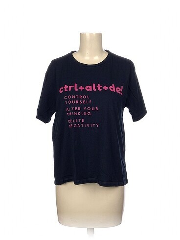 Trendyol & Milla T-shirt %70 İndirimli.