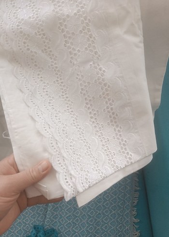 Nakışlı Beyaz Nevresim Takımı - Görsel 3