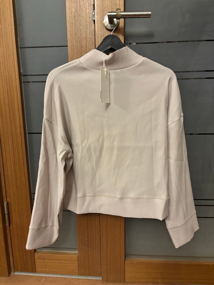 Bej gri  Yüksek Yakalı Kadın Sweatshirt - Görsel 2