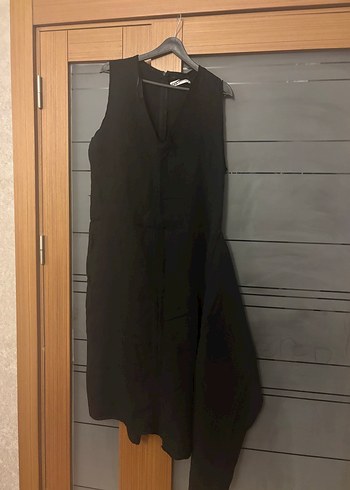 Siyah Keten V Yaka Uzun Elbise - Görsel 4