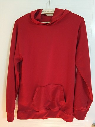 Kırmızı sweatshirt