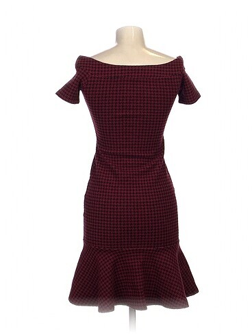 s Beden PreLoved Kısa Elbise %70 İndirimli.