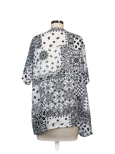 universal Beden Vintage Love Bluz %70 İndirimli.