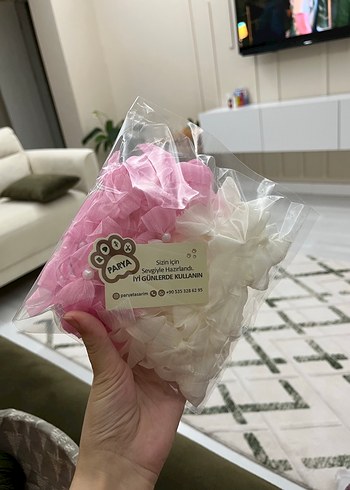 Pembe ve krem keten kurdele