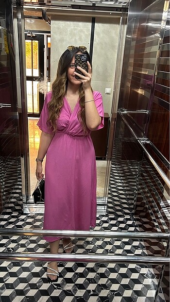 Pembe midi elbise