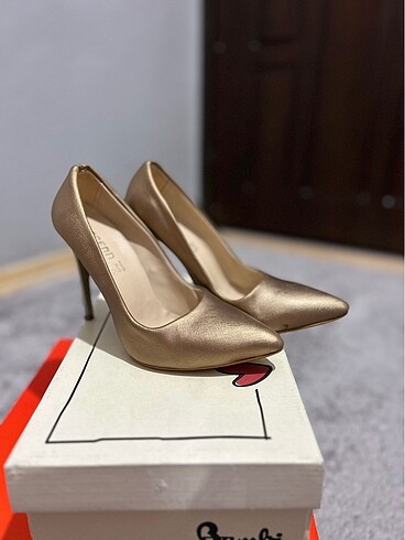 37 Beden camel Renk STILETTO