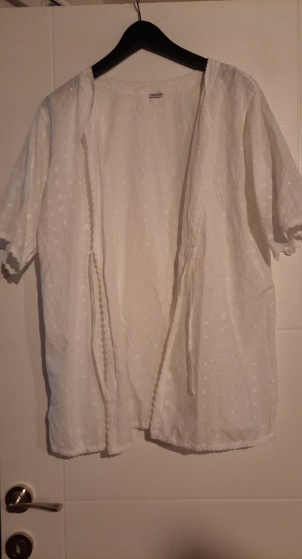 Düğmeli V Yaka Kısa Kollu Hamile Bluzu - Görsel 2