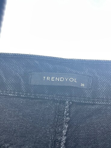 36 Beden siyah Renk Trendyol & Milla Jean / Kot %70 İndirimli.