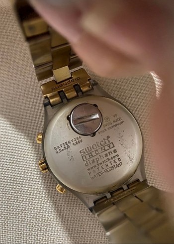 Beden Swatch SVCK4032G Kadın Altın Renk Kol Saati