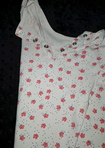 Kız Çocuk Beyaz Çiçekli V Yaka Elbise - Görsel 4