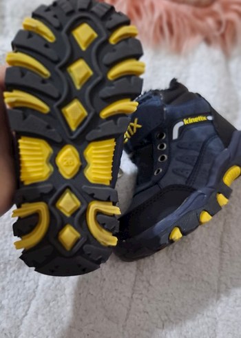 Koyu Mavi Nakışlı Erkek çocuk Botları - Görsel 4