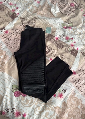 Dikiş Detaylı Siyah Midi Tayt - Görsel 2