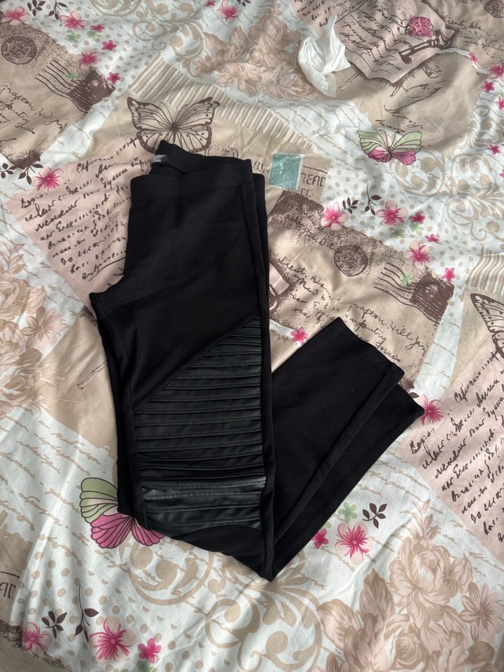 Dikiş Detaylı Siyah Midi Tayt - Görsel 2