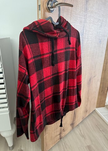 Kırmızı Ekose Desenli Kadın Kapüşonlu Sweatshirt - Görsel 3